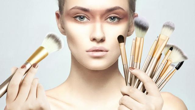 全国夏粮小麦收获进度过半